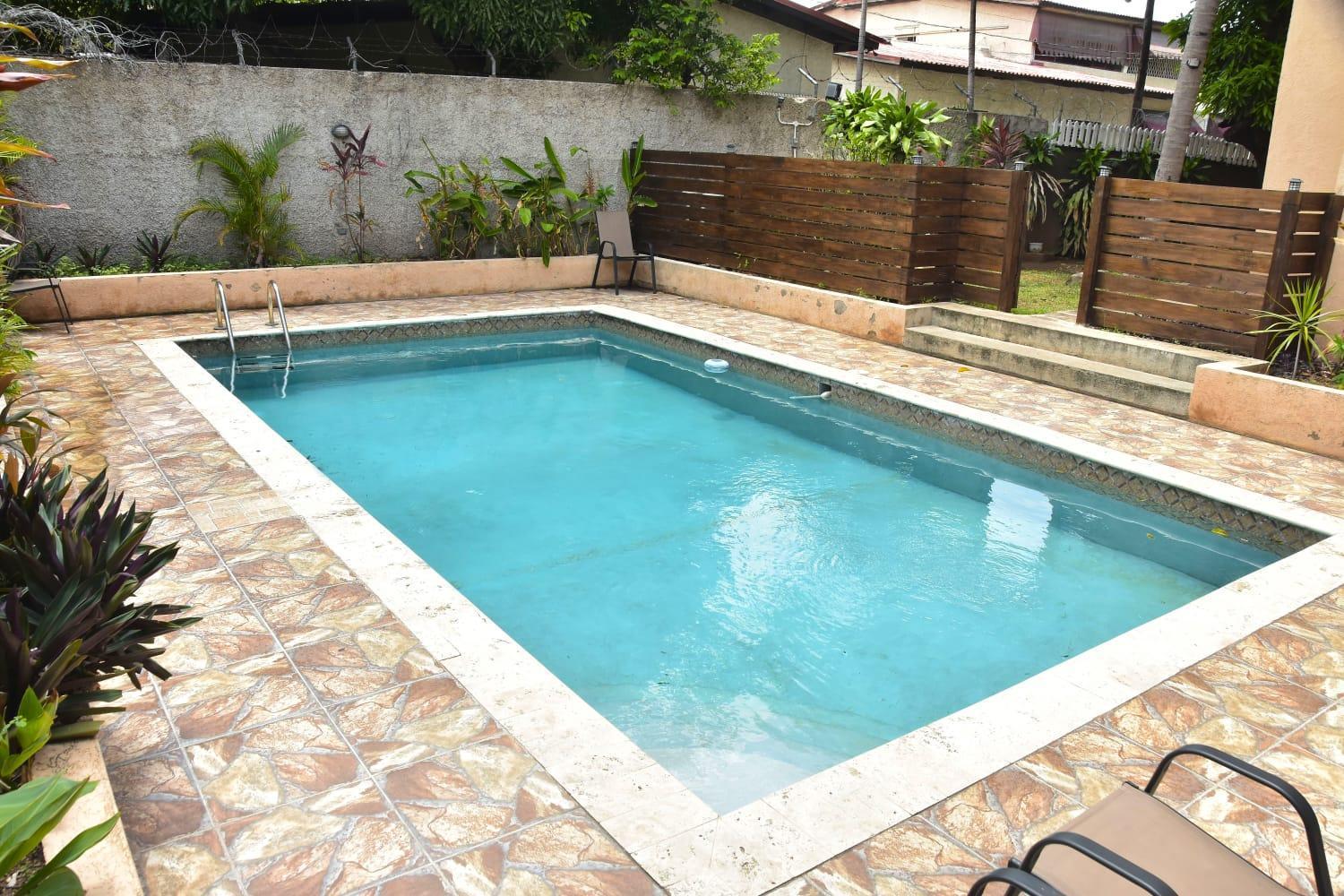 Central Upscale New Kingston Apt With Pool Luaran gambar